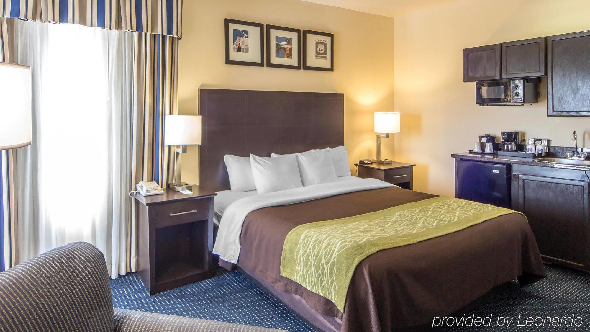 Quality Tulsa-downtown West Inn