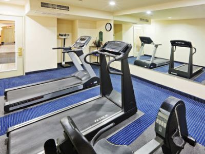 Quality Tulsa-downtown West Inn