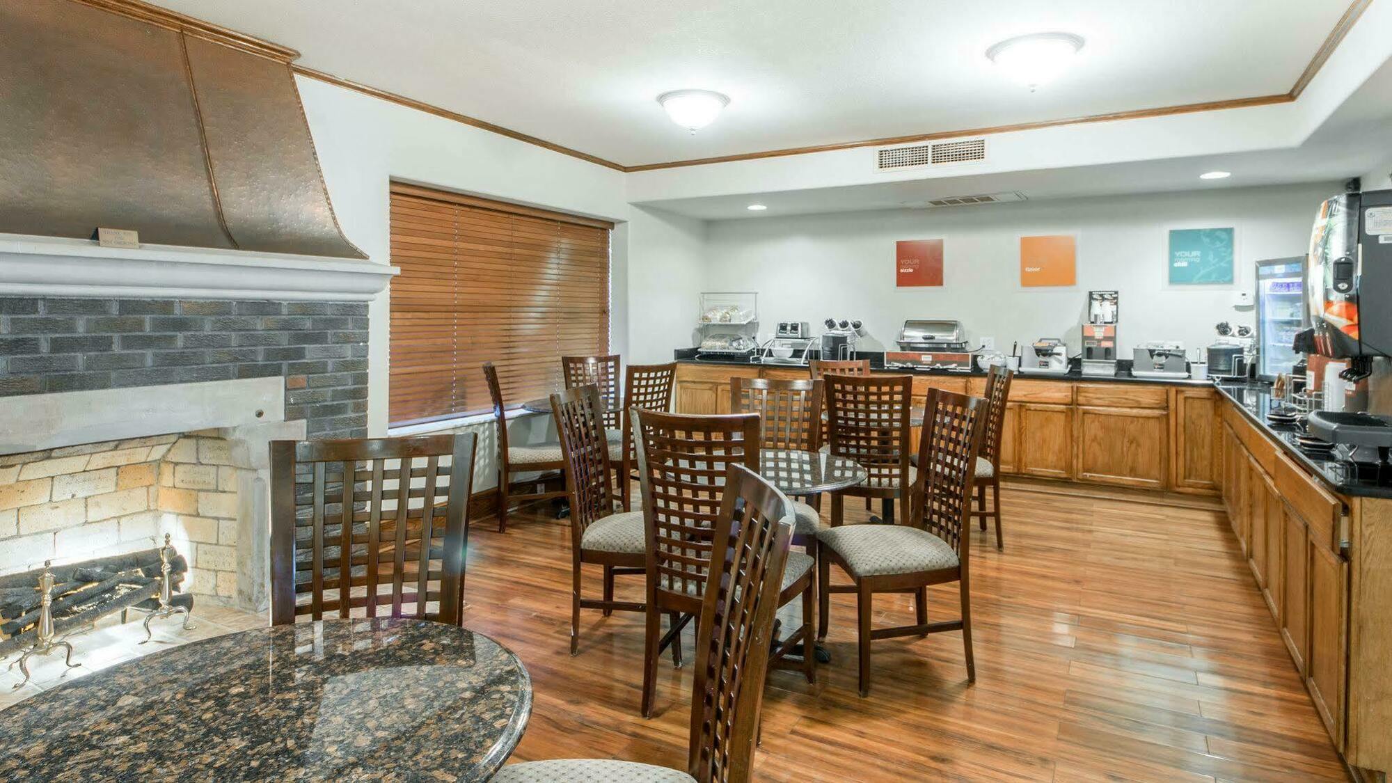 Gasthof Quality Tulsa-downtown West 3*